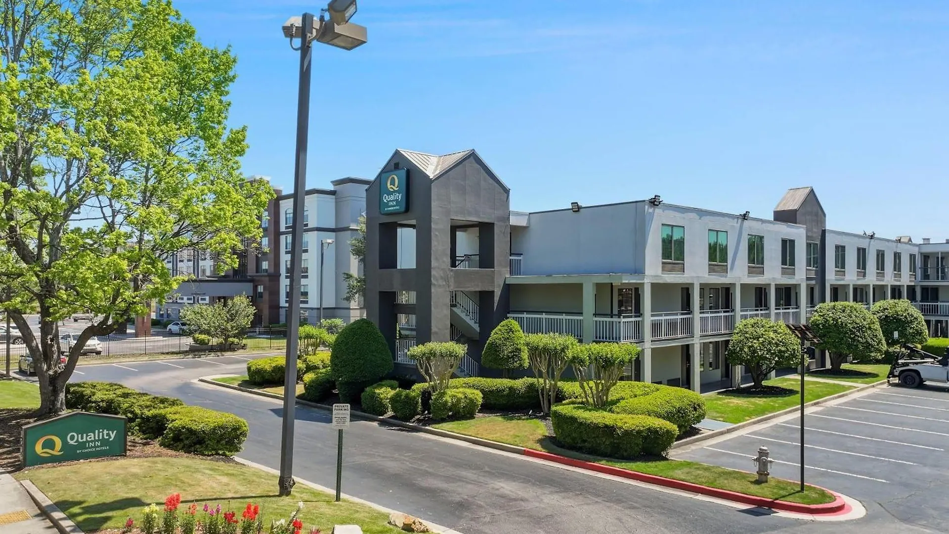 4 Budget Hotels Near Discover Mills for Smart Shoppers
