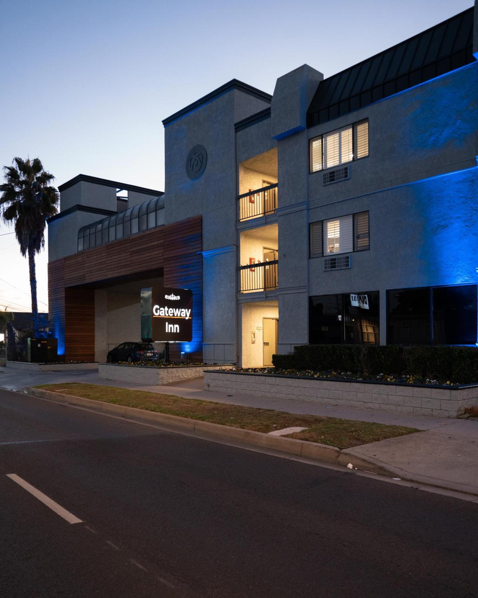 4 Smart Budget Hotels Near Rowley Memorial Park Worth Booking